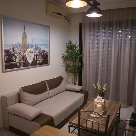 Kosmos Service Apartment Open View 2 سالونيك المظهر الخارجي الصورة